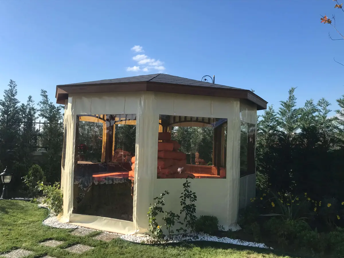 Veranda kapatma için şeffaf branda