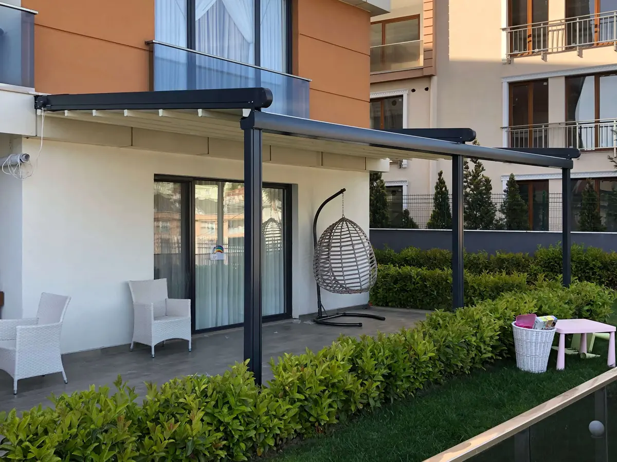Bahçe pergola modeli