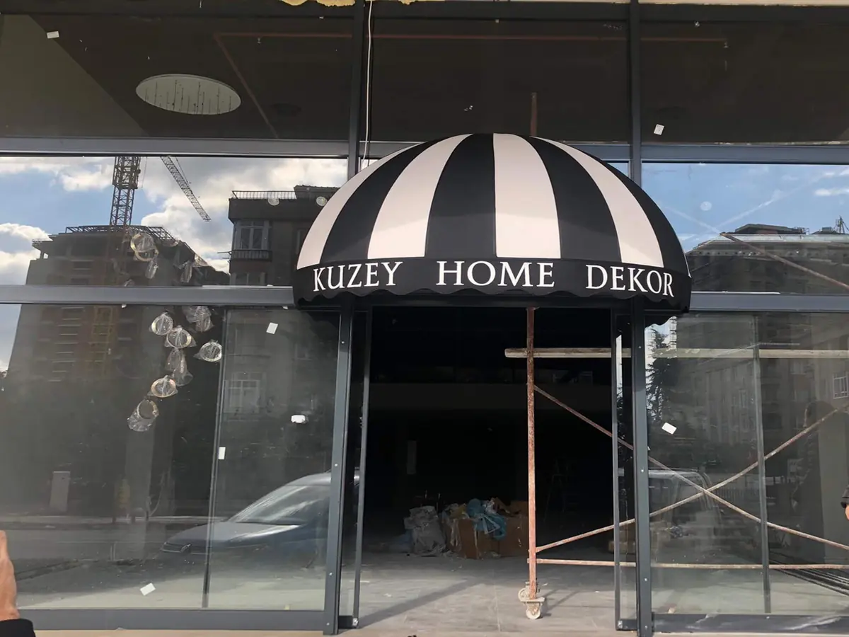 Restoran cephesi karpuz tente uygulaması